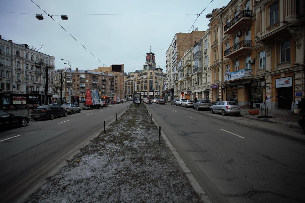 Kyiv Lesi 3 Studio Apartment ภายนอก รูปภาพ
