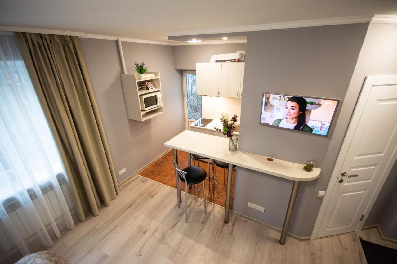 Kyiv Lesi 3 Studio Apartment ภายนอก รูปภาพ