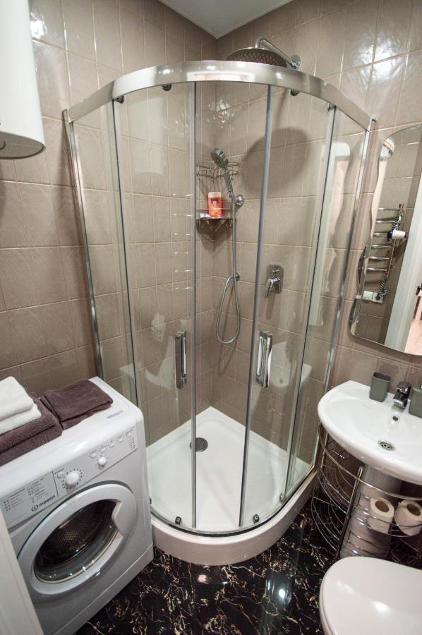 Kyiv Lesi 3 Studio Apartment ภายนอก รูปภาพ
